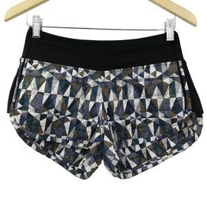 Lululemon Hot Cheeks Pull On Quilted Shorts Size 6? Stained Glass Love Neutral